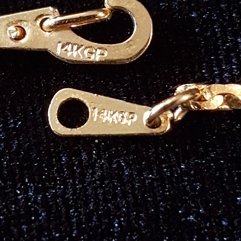 Necklace - Picture 2 of 7